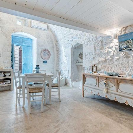 Bianco Calce - Ostuni Villa Luaran gambar